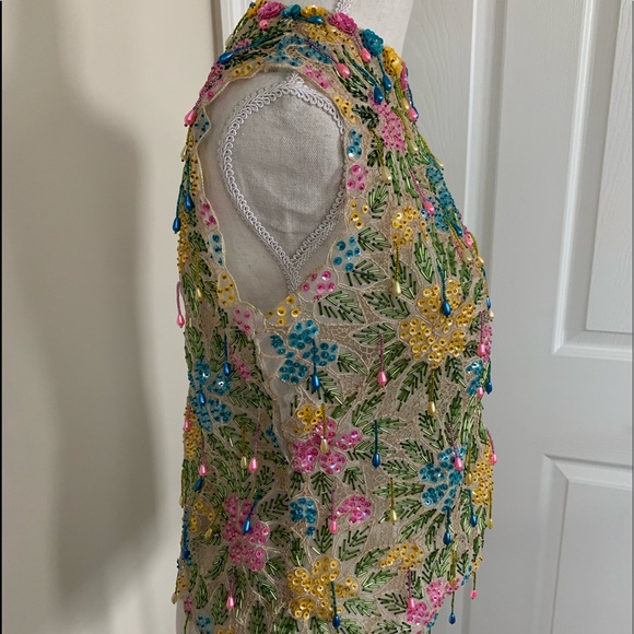 Small Vintage 80’ beaded flowers embroidered top - Picture 2 of 7